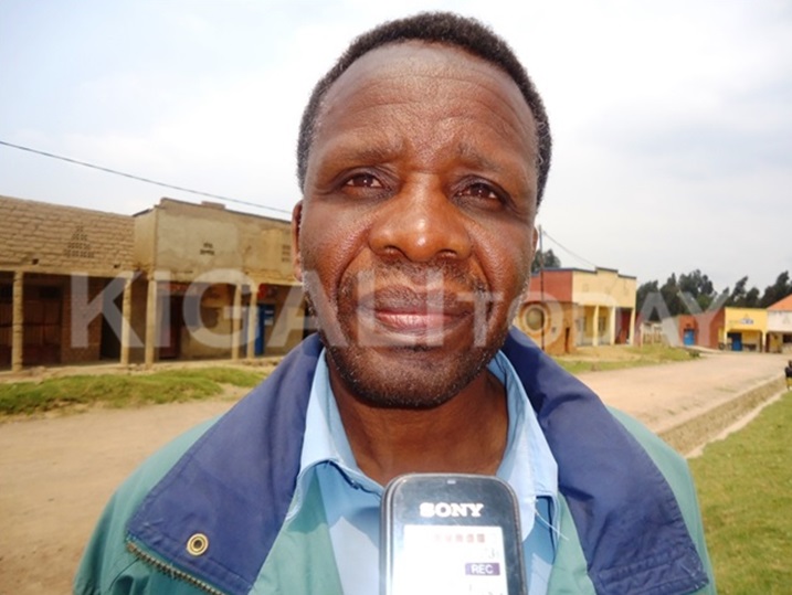 Demokarasi avuga ko bifuza kugumana iteka umutoza uyobora ikipe itsinda.