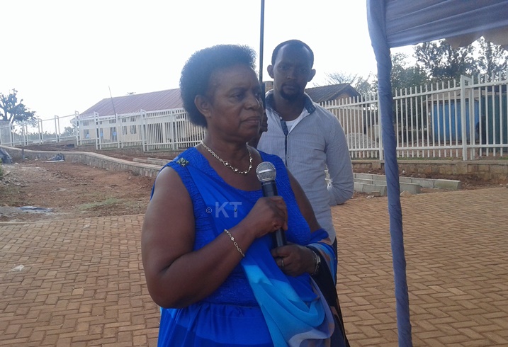 Depite Mujawamariya Berthe yasabye ababyeyi gusobanurira neza abana ibya Jenoside birinda kubayobya.