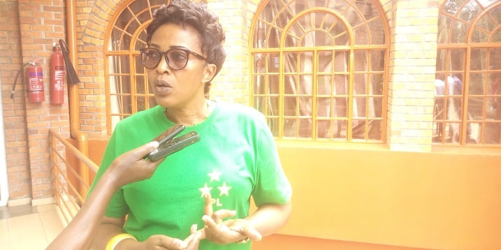 Depite Mukayijore Suzanne asanga kwizigamira abantu bakwiye kubigira umuco