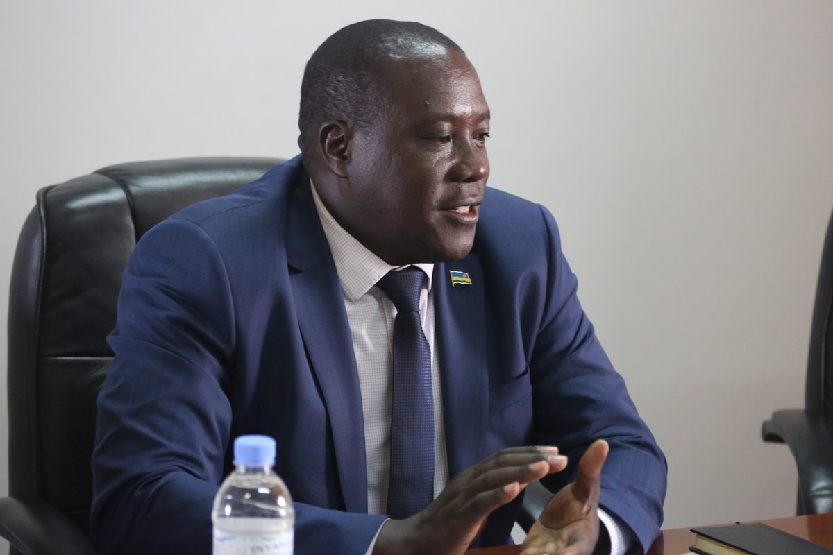 Guverineri Gatabazi avuga ko azakora ibishoboka byose kanyanga igacika mu ntara ayobora 