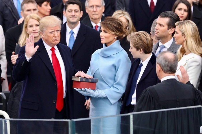 Donald Trump ubwo yarahiriraga kuyobora muri manda y