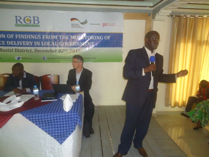 Dr Usengumukiza avuga ko byagaragaye ko abaturage bagisiragizwa.