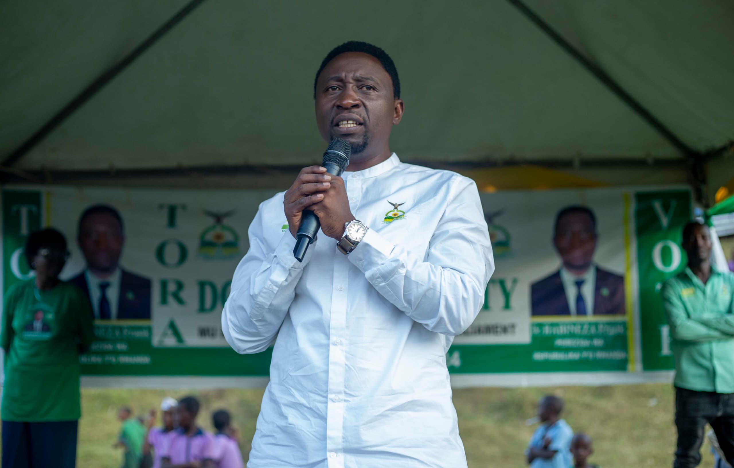 Dr Habineza yijeje kuzamura imishahara y
