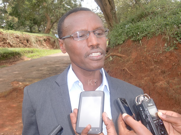 Dr Gatarayiha Celestin avuga ko nta kawa yemerewe kwambutswa umupaka idafite ibyangombwa.