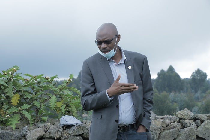 Dr Justin Kabera uhagarariye ishami ryo gutahura ibiyobyabwenge muri RFL yari ahagarariye umuyobozi Mukuru muri uyu muhango