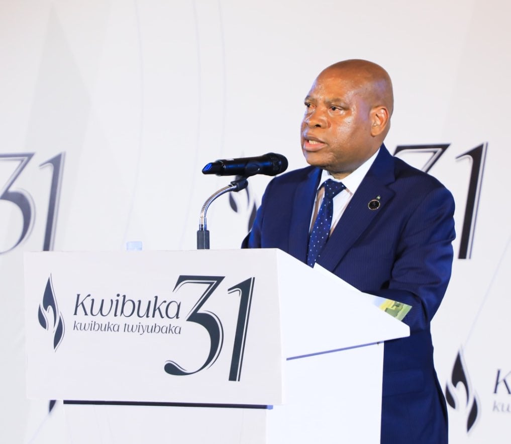 Perezida wa Sena Dr. François Xavier Kalinda