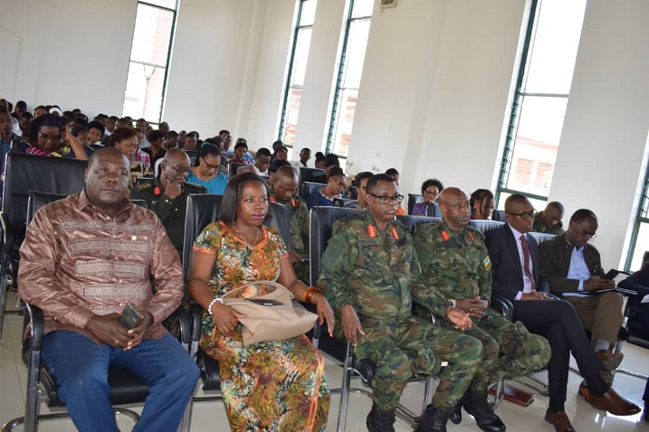 Dr Monique Nsanzabaganwa Visi Perezida wa mbere wa Unity Club ni we wari uyihagarariye muri ibi biganiro