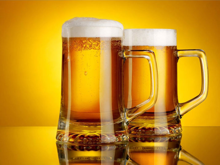 Mu 2001 batangiye gukora Mützig a Pression basuka mu birahura bakayita Draught-Beer