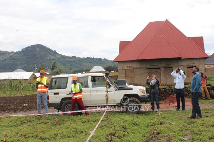 Aha bitegerezaga mu kirere uko Drone ifata amafoto y'ubutaka 