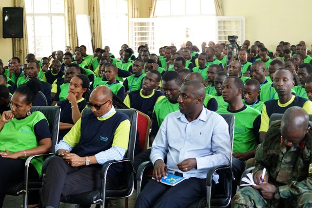 Uru rubyiruko rwibukijwe ko gucika ku icumu bigomba kubongerera imbaraga mu kubaka igihugu