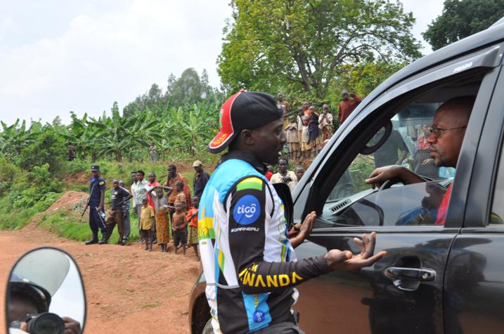Ruhumuriza Abraham yari umwe mu bakurikiranye iri siganwa nk'umucamanza