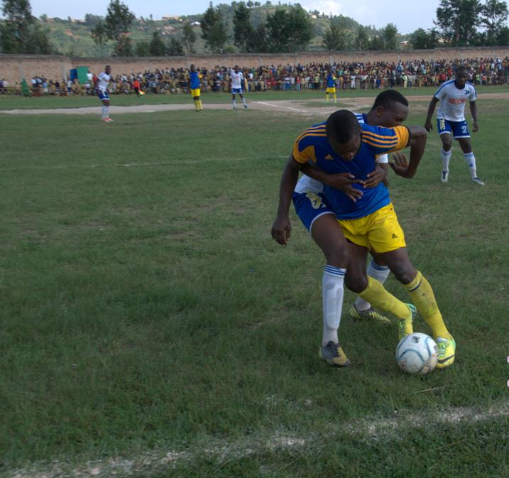 Saiba Claude yakomeje kugora ubwugarizi bwa Rayon Sports