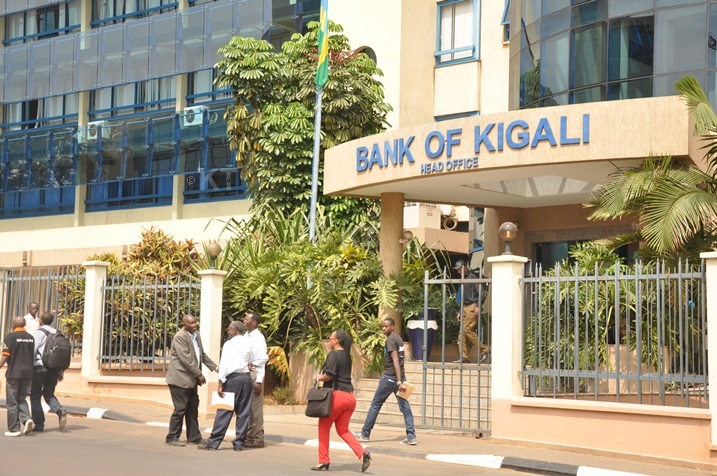 Gahunda zari zisanzwe zikorerwa muri aka gace nk'amabanki zo zakomeje gahunda zazo nk'ibisanzwe.