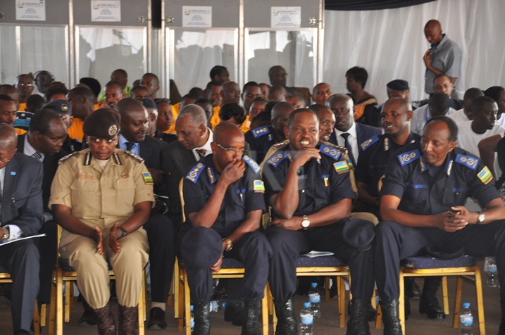 iyi myitozo iba ihuriwemo n'inzego zishinzwe umutekano harimo Polisi n'ingabo n'izindi nzego zishinzwe umutekano.