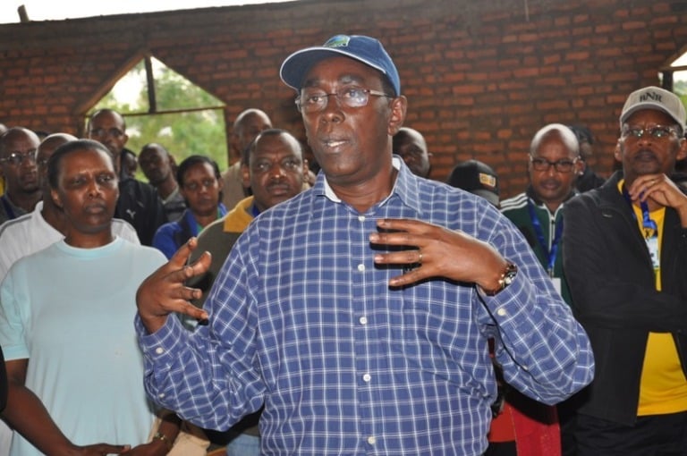 Senateri Makuza nawe yatanze ubutumwa ku itsinda yari ayoboye.