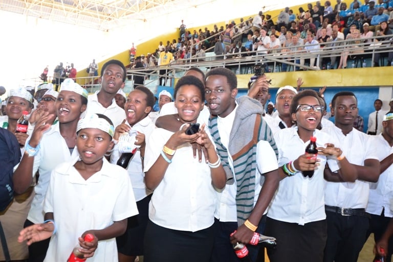 Urubyiruko rwari rwishimiye kuba muri iki gitaramo rukabasha kubona imbonankubone bamwe mu bahai babona ku mateleviziyo.