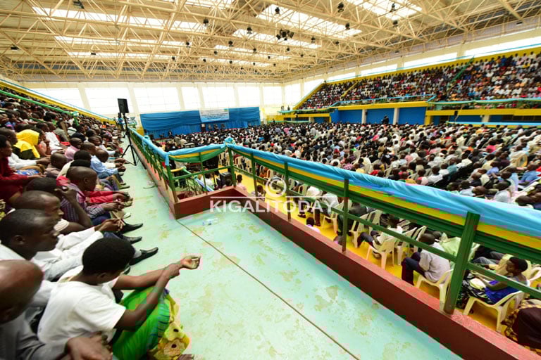 Perezida Kagame yagiranye ikiganiro n'abayobozi batandukanye bo mu Karere ka Gasabo
