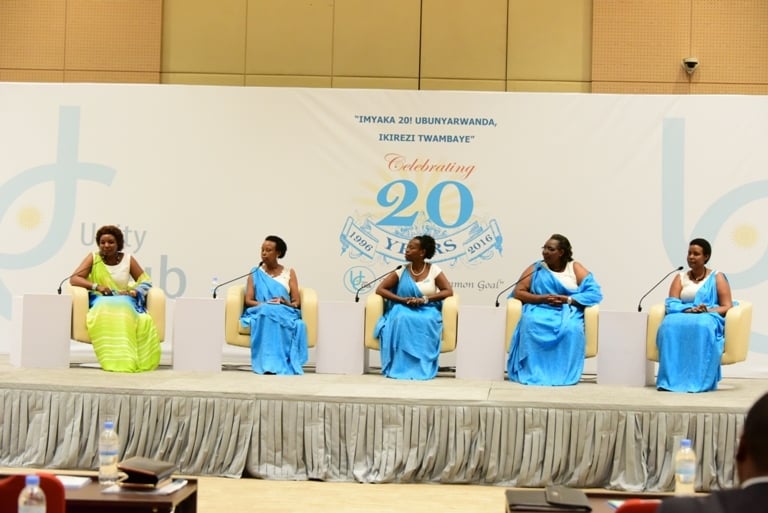 Bamwe mu banyamuryango ba Unit Club batanze ibiganiro ku iterambere ry'Umuryango n'iry'Igihugu