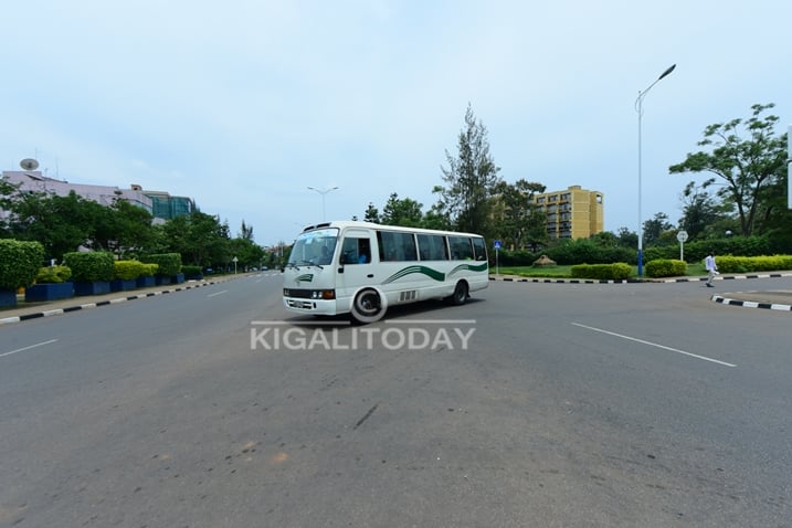 Imodoka zitwara abagenzi ubona ko bitazigoye kuhamenyera. Iyi yari iturutse Nyabugogo.