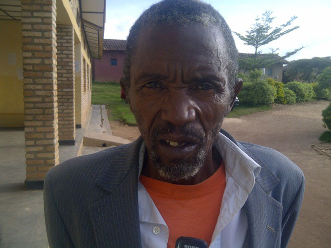 Dusabeyezu Heliman ahamya ko ingo zibanye nabi ziba zitanga umurage mubi ku bana.