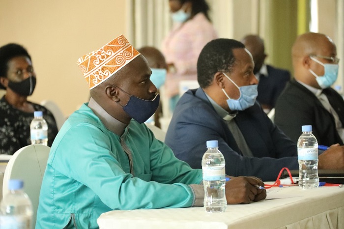 Bariga uko bakwigisha ubumwe n