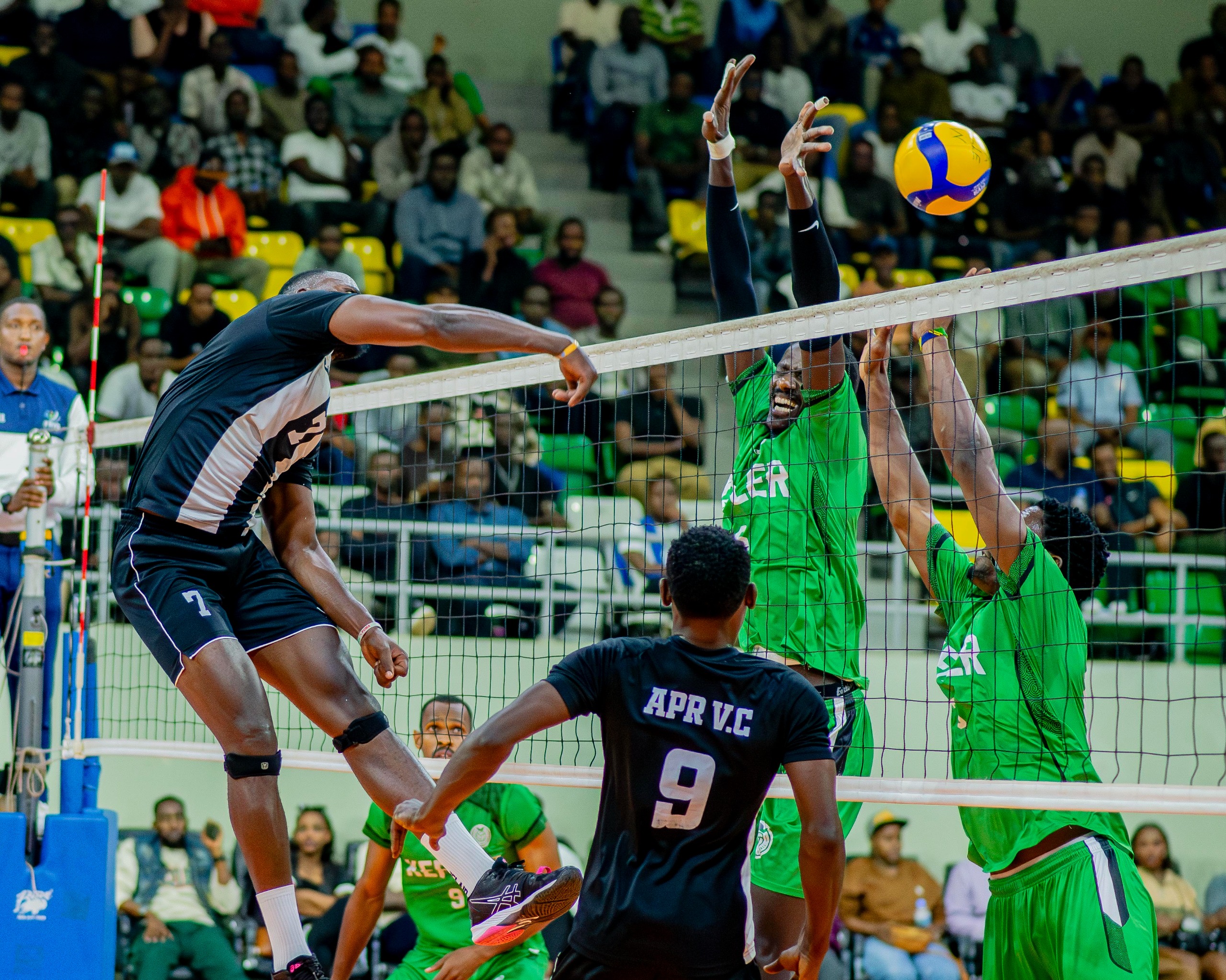 Ivuye inyuma, APR yatsinze Kepler amaseti 3-2