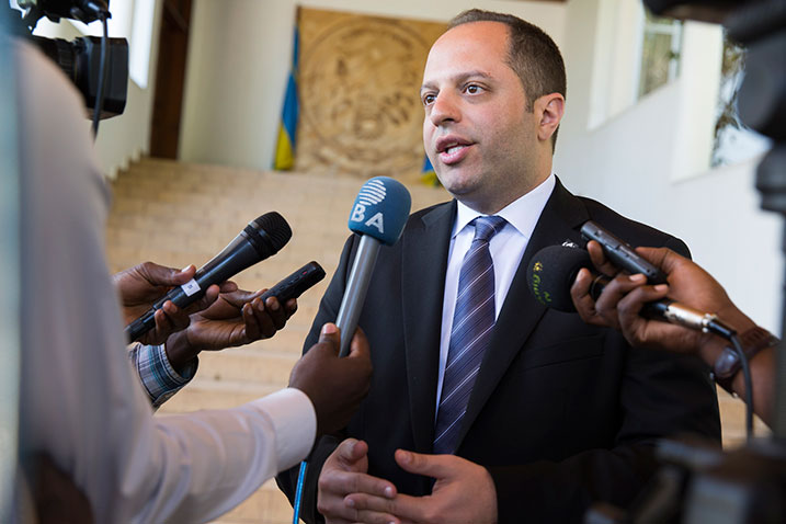 Abtan avuga ko kuba ubufaransa bwarekura inyandiko bufite zivuga kuri Jenoside nabwo atari zose bitabanyuze.