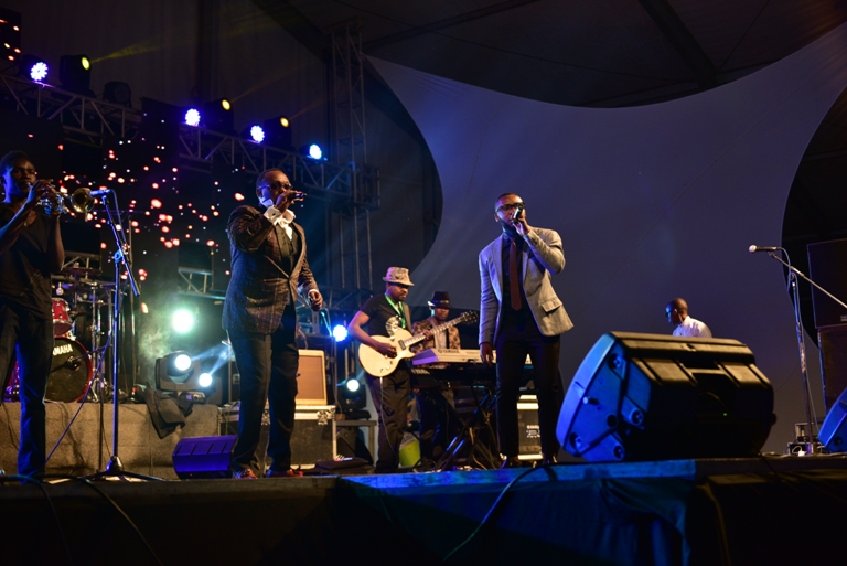 Eric Mucyo, Hope Irakoze bagize itsinda rya 3 Hills basusurikije abitabiriye iki gitaramo