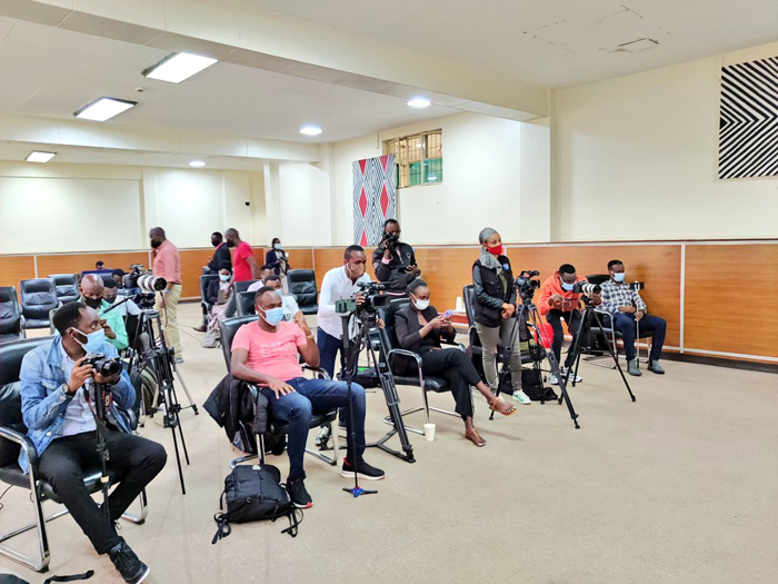 Bamwe mu banyamakuru bari bitabiriye ikiganiro