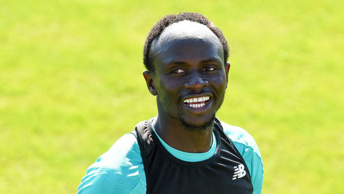 Iyi foto ya Sadio Mane ni imwe mu zazengurtse cyane ku mbuga nkoranyambaga