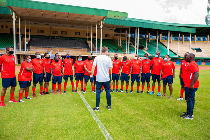 Amahugurwa ari kubera kuri Stade Amahoro