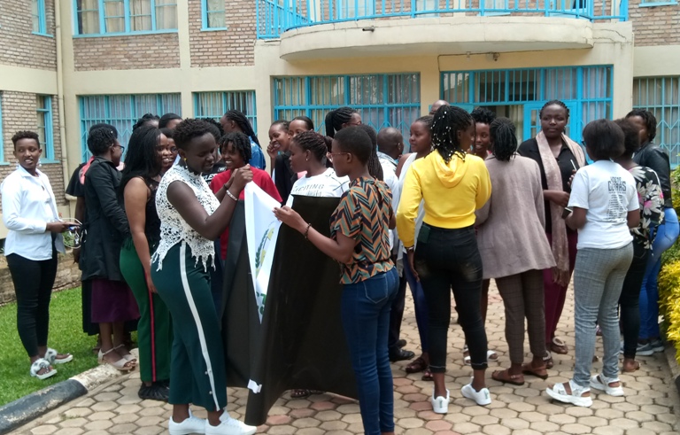 Bafite icyizere cyo kuzabona akazi cyangwa bakihangira imirimo babikesha ikoranabuhanga bagiye guhugurwamo na CUR 