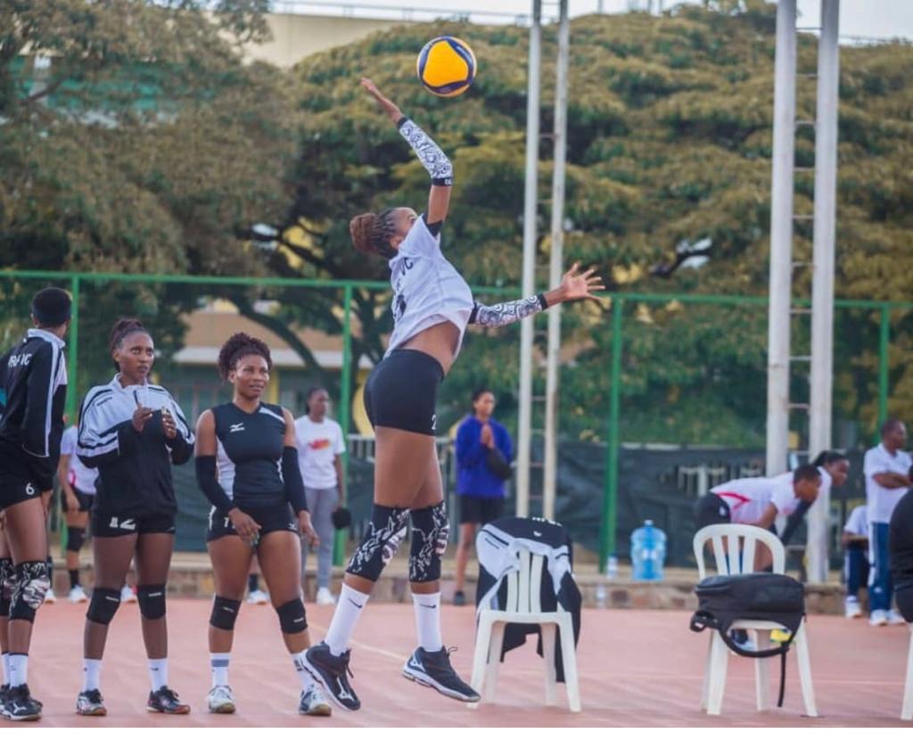 Dusabe asanzwe ari umwe mu bakinnyi ngenderwaho mu ikipe ya APR Volleyball