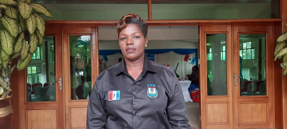 Murebwayire Jeanne d'Arc ushinzwe ubukangurambaga muri FPR Inkotanyi mu Murenge wa Niboye avuga ko gutunganya imihanda bizahindura isura y'uyu Murenge