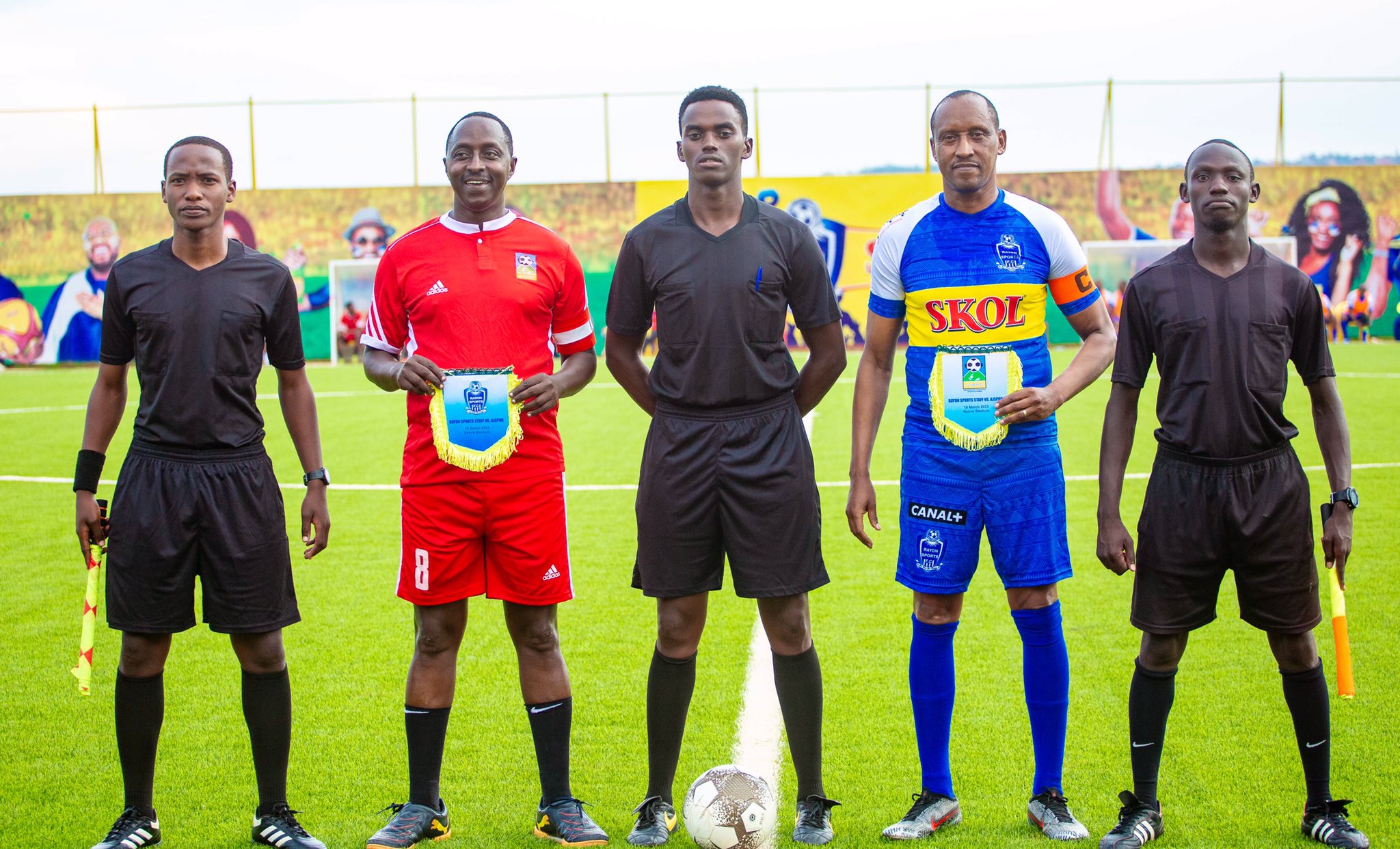 Ubusabe bw'abafana ba Rayon Sports ku cyemezo cya Uwayezu Jean Fidèle cyo  kurekura ikipe (Video)
