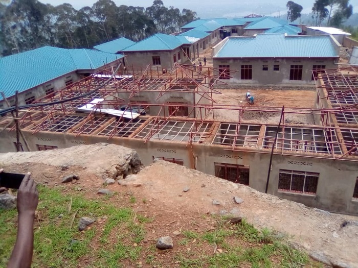 Kubaka Ikigo nderaabuzima cya Gacaca bigeze kuri 70%, kikazatangira gukora muri Mutarama 2022