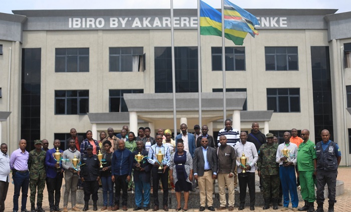Abayobora Imirenge, Utugari n