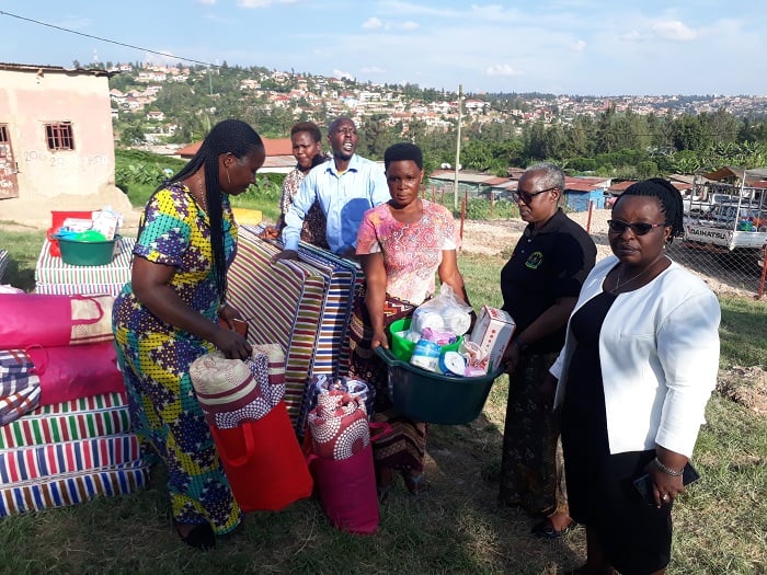Aba baturage bahawe ibikoresho bisimbura ibyangijwe n