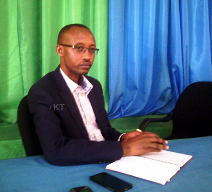 Gasana avuga ko Akarere ka Muhanga kagiye gutanga isoko ry'ushoboye gutwara no gufata neza abatunganya imyanda.