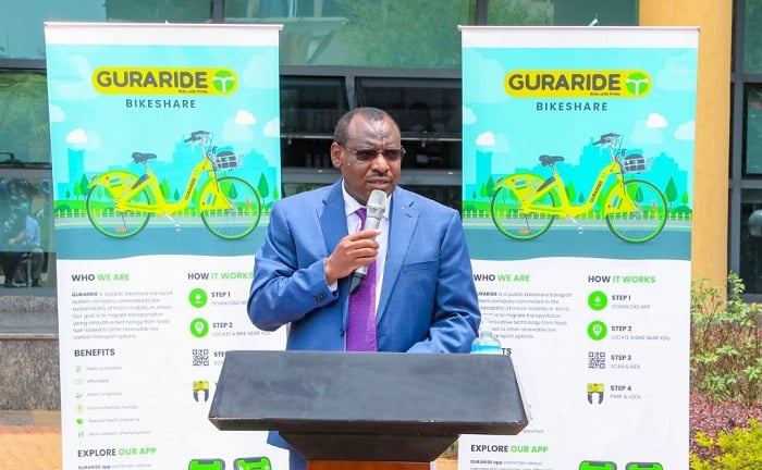 Minisitiri Gatete avuga ko politike y'igihugu y'ubwikorezi yazirikanye n'abakoresha amagare