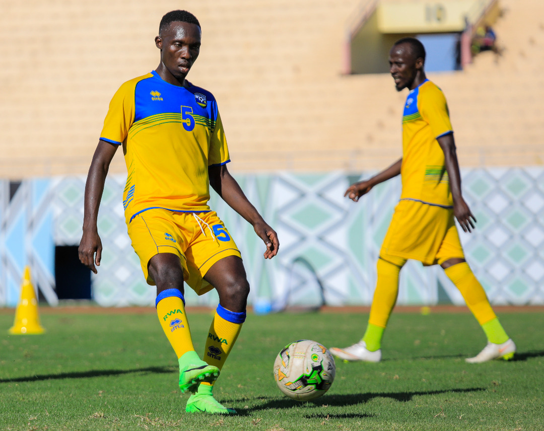 Nizeyimana Djuma wa Kiyovu Sports nawe yabashije kurira indege
