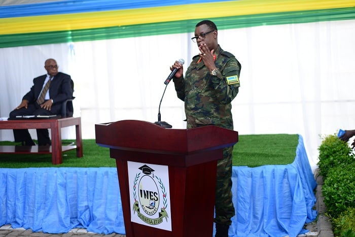 Gen Kabarebe yasabye urubyiruko kwitoza umuco wo kwitangira igihugu