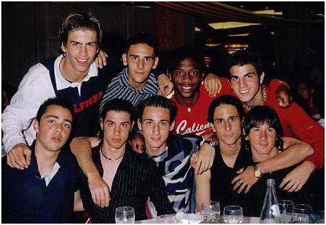 Messi, Pique na Fabregas bari mu ikipe yahageze muri 2000.