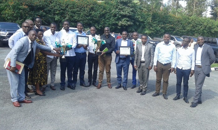 Akanyamuneza kari kose ku bayobozi no ku bakozi b