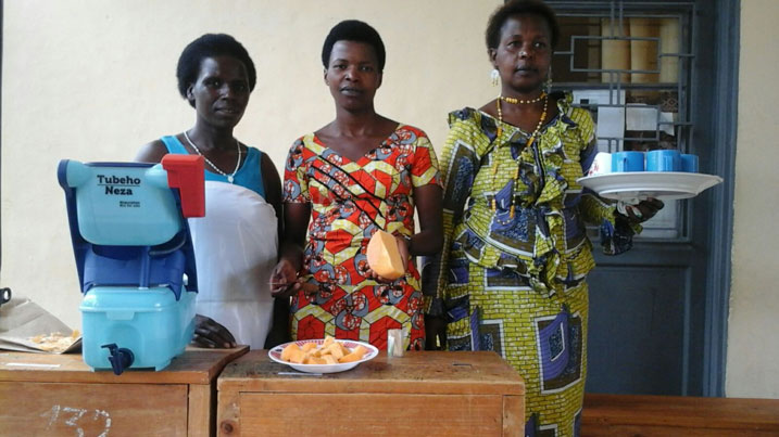 Kuri Groupe Scolaire Ramboura muri Nyabihu uwazaga gutora bamuhaga icyayi umugati na ka froamage.