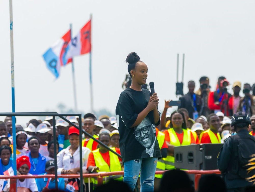 Knowless yashimiye Kagame ku byo yagejeje ku Banyarwanda
