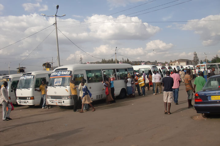 Guhagarika abakarasi ngo byagize ingaruka ku bigo bitwara abagenzi.