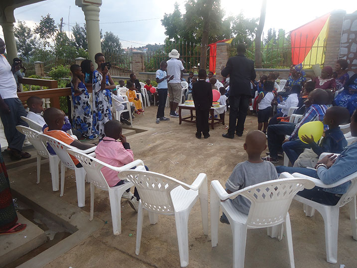 Guhuza abana no kubitaho mu minsi mikuru ngo bikwiye kuba ibya bose.