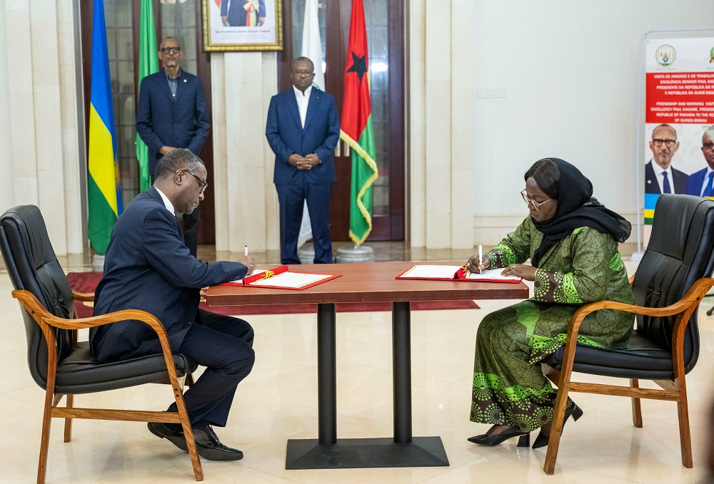 Bahagarikiye isinywa ry'amasezerano y'ubufatanye hagati y'ibihugu byombi