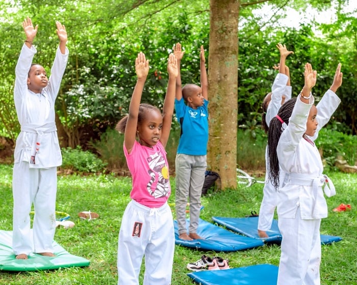 Abana bishimiye gukina karate n'indi mikino